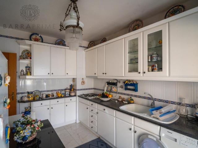 Apartamento com 3 Quartos e Garagem no centro de Loulé 120m² Loulé São Clemente
