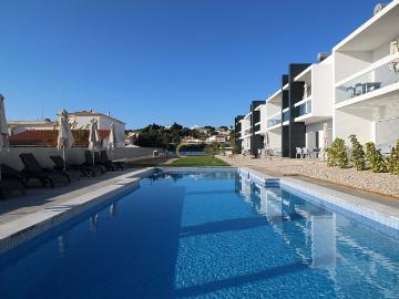 Apartamento com 3 quartos em residência recente com piscina, terraços e lugar de estacionamento
