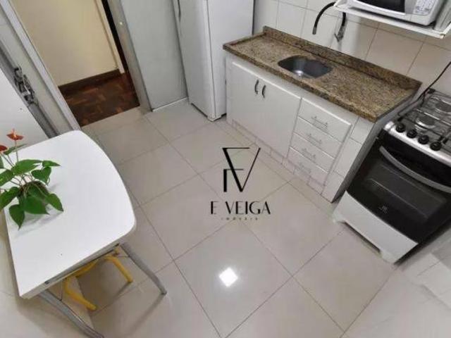 APARTAMENTO COM 3 QUARTOS, LOCALIZADO NO CENTRO DA CIDADE, R$530.000.00
