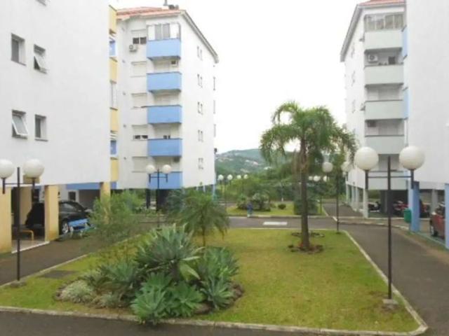 Apartamento com 3 quartos para alugar na Avenida Eduardo Prado, 26, Cavalhada, Porto Alegre