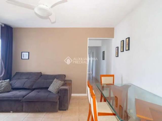 Apartamento com 3 quartos para alugar na Avenida Fábio Araújo Santos, 1245, Nonoai, Porto Alegre, 80 m2 por R$ 2.650