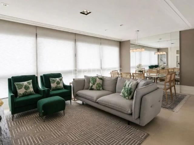 Apartamento com 3 quartos para alugar na Avenida Itajaí, 368, Petrópolis, Porto Alegre por R$ 9.500