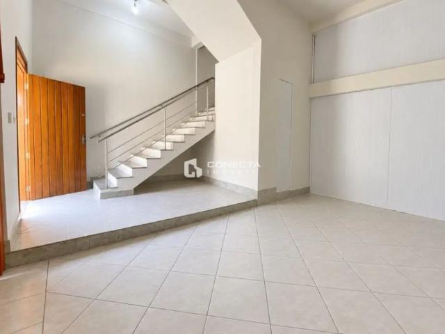 Apartamento com 3 quartos para alugar na Capricornio, 24, Moinhos De Vento, Canoas por R$ 3.900