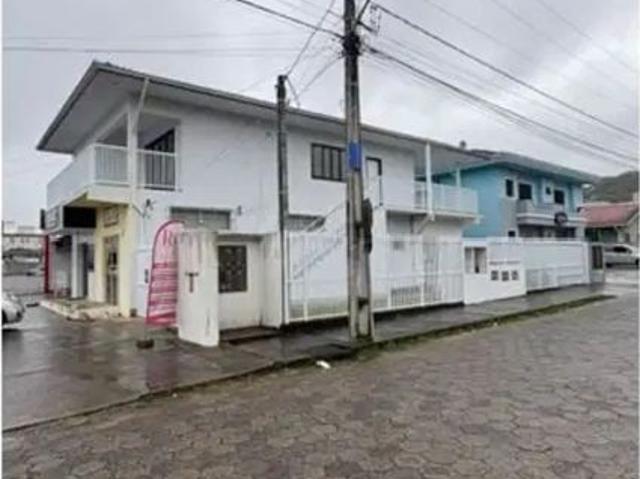 Apartamento com 3 quartos para alugar na Rua Tuiuti, 1447, Aventureiro, Joinville