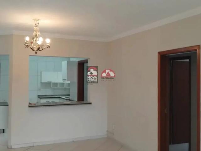 Apartamento com 3 quartos para alugar na Rua dos Expedicionários, 345, Centro, Pindamonhangaba