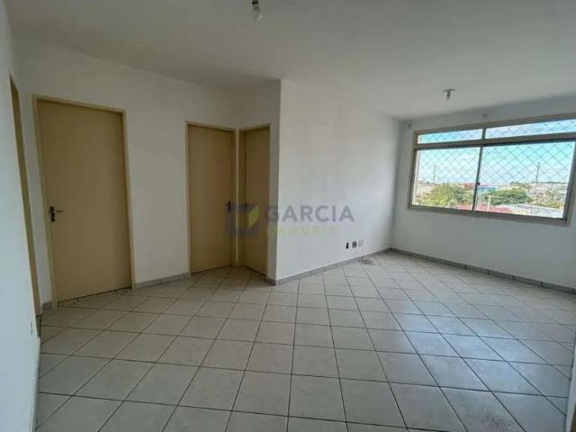 Apartamento com 3 quartos para alugar na Rua Gabriel Franco da Luz, 175, Sarandi, Porto Alegre por R$ 1.100