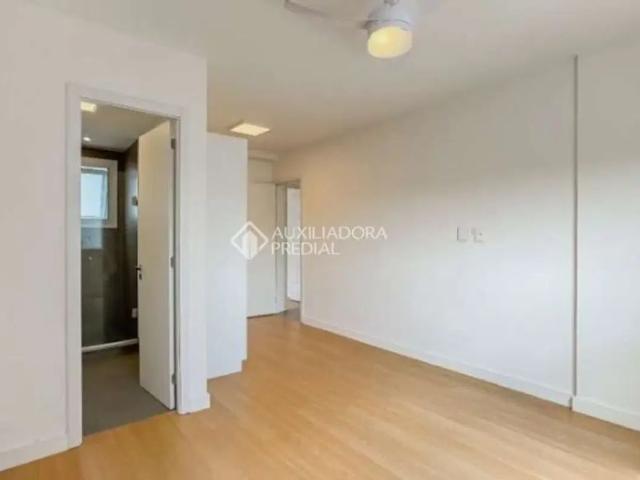 Apartamento com 3 quartos para alugar na Rua Jerônymo Zelmanovitz, 100, São Sebastião, Porto Alegre, 81 m2 por R$ 5.100