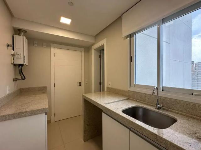 Apartamento com 3 quartos para alugar na Rua Julieta Lins, 82, Pioneiros, Balneário Camboriú