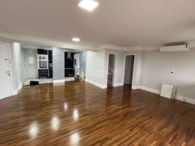 Apartamento com 3 quartos para alugar na Rua Justino Paixão, 317, Jardim São Caetano, São Caetano do Sul, 128 m2 por R$ 9.500