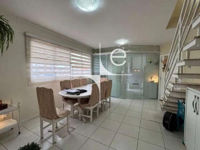 Apartamento com 3 quartos para alugar na Rua Professor Milton Roque Ramos Krieger, 178, Trindade, Florianópolis por R$ 6.480
