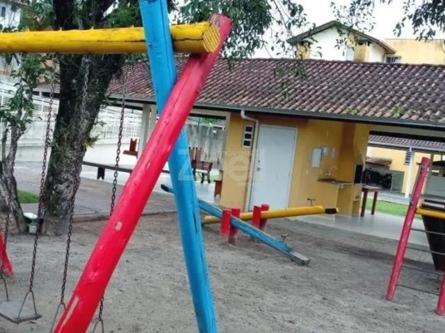 Apartamento com 3 quartos para alugar na Servidão Santo Onofre, 64, Itaum, Joinville
