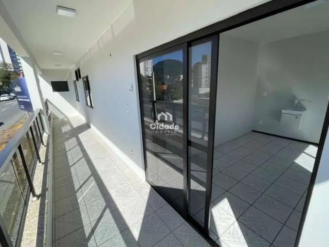 Apartamento com 3 quartos para alugar no Nova Brasília, Jaraguá do Sul por R$ 3.000