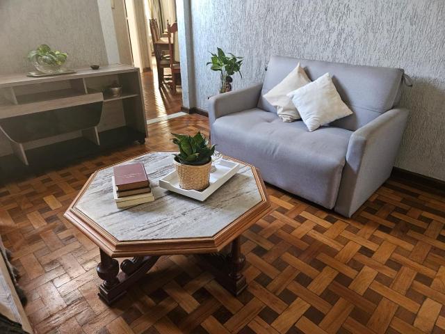 Apartamento com 3 quartos para alugar no bairro Centro, 116m²