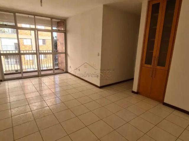 Apartamento com 3 quartos para alugar no Centro, São José dos Campos