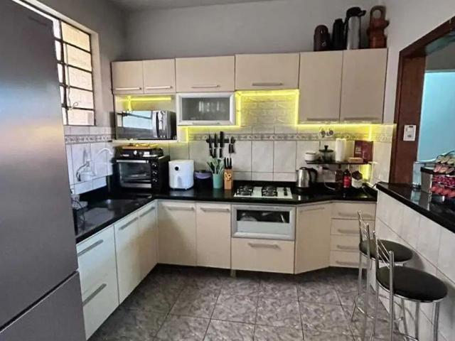 Apartamento com 3 quartos para alugar no Santa Tereza, Porto Alegre