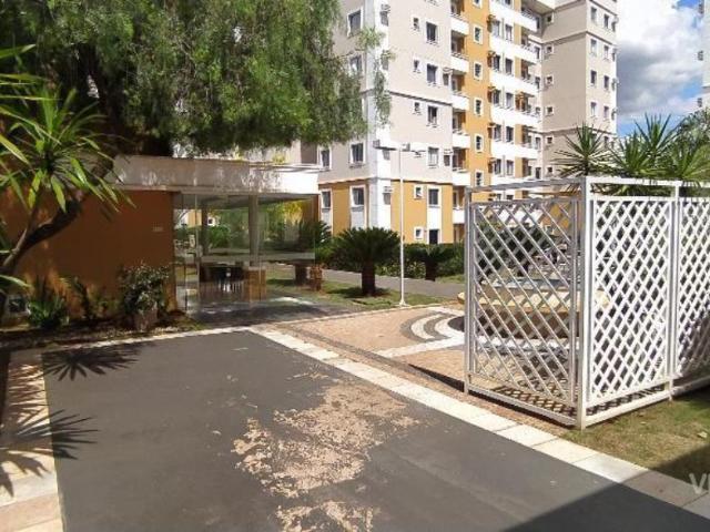 Apartamento com 3 Quartos para Alugar por R$ 1.600/mês