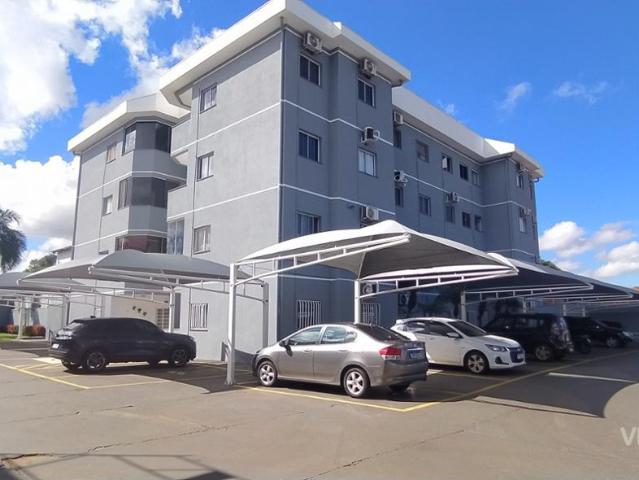 Apartamento com 3 Quartos para Alugar por R$ 1.650/mês