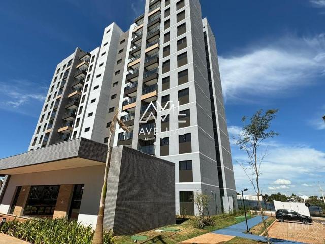 Apartamento com 3 Quartos para Alugar por R$ 2.200/mês