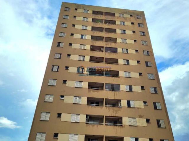 Apartamento com 3 Quartos para Alugar por R$ 2.500/mês