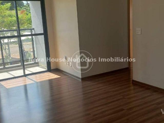 Apartamento com 3 Quartos para Alugar por R$ 2.600/mês