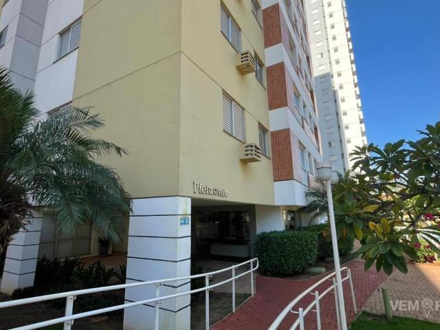 Apartamento com 3 Quartos para Alugar por R$ 3.000/mês