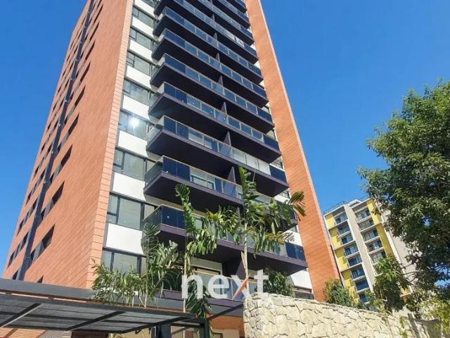 Apartamento com 3 Quartos para alugar, 170m² Cambuí