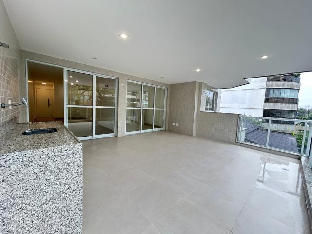 Apartamento com 3 quartos para alugar, 122 m² no Recreio dos Bandeirantes