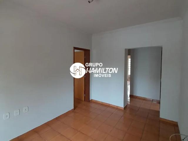 Apartamento com 3 quartos para alugar