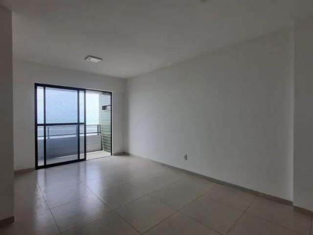 Apartamento com 3 Quartos para alugar, 74m² Candeias