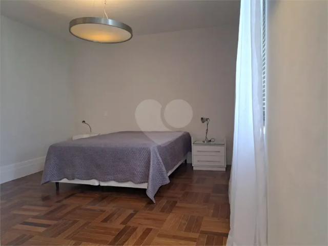 Apartamento com 3 quartos à venda ou para locação em Paraíso SP