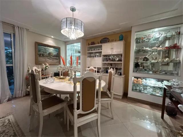 Apartamento com 3 quartos para alugar no Alto da Boa Vista, São Paulo SP