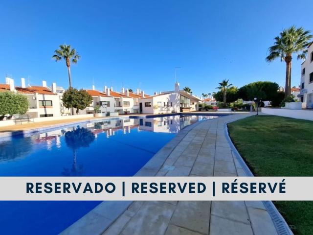 Apartamento Com 3 Quartos | Piscina | Jardim | Albufeira 126m² Albufeira e Olhos de Água