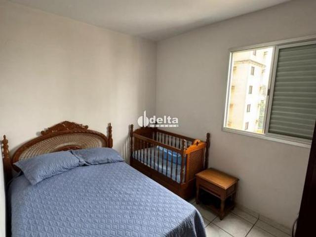 Apartamento com 3 quartos sendo 1 suíte disponível para venda no bairro Tabajaras em Uberlândia MG