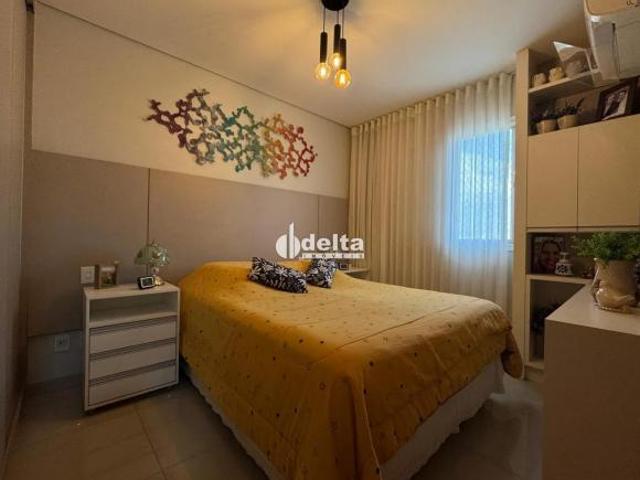 Apartamento com 3 quartos sendo 1 suíte disponível para Venda no bairro Centro em Uberlândia MG