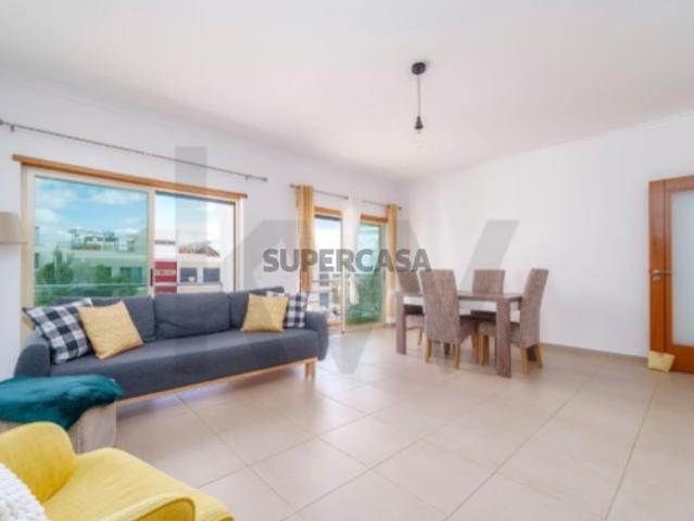 Apartamento com 3 quartos um deles em suite, Moncarapacho, Olhão