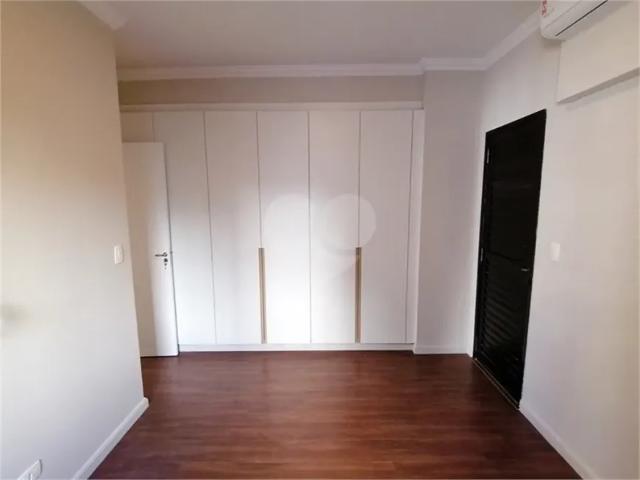 Apartamento com 3 quartos à venda ou para locação em Paraíso SP