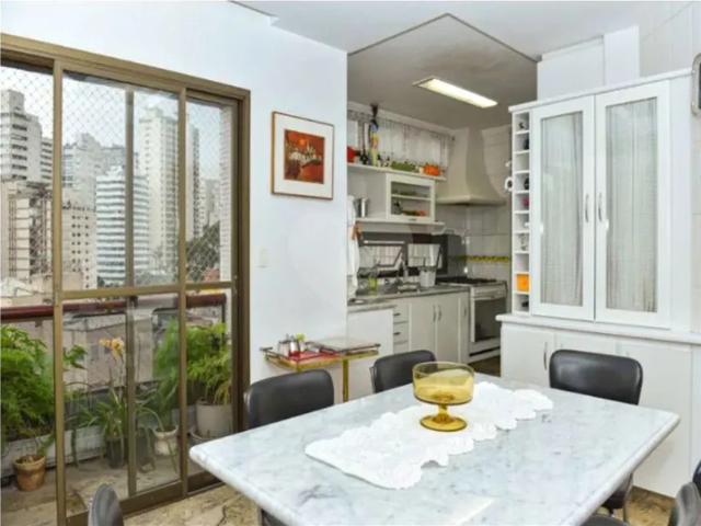 Apartamento com 3 quartos à venda em Aclimação SP