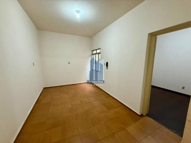 Apartamento com 3 quartos, 130 m²