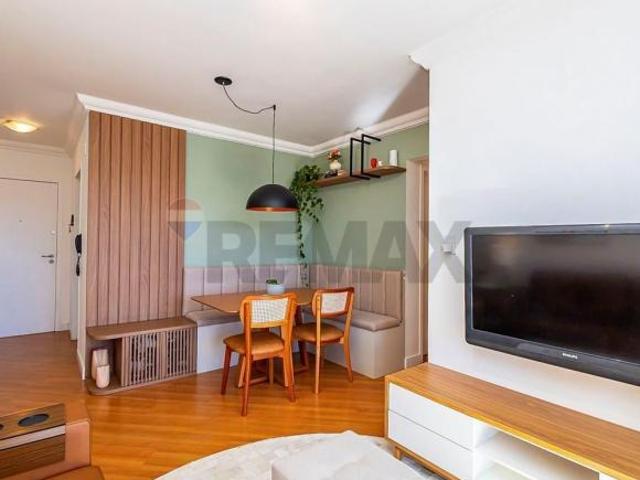 Apartamento com 3 quartos, 1 suíte, 1 vaga, no Bairro Campo Comprido Curitiba