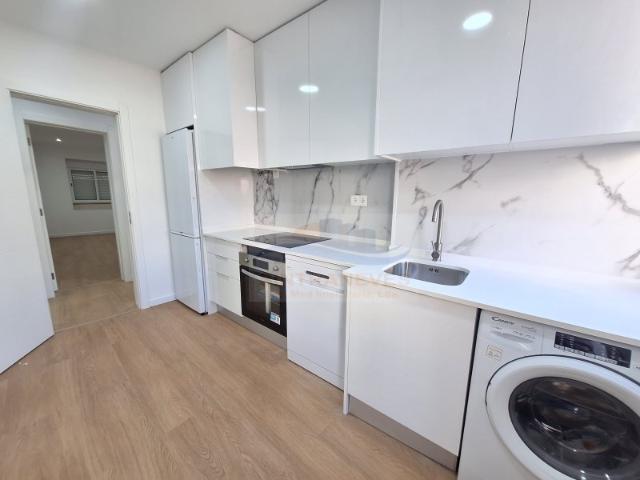 Apartamento com 3 quartos, 2 wcs na Falagueira