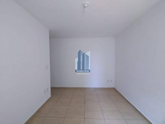 Apartamento com 3 quartos, 60 m²
