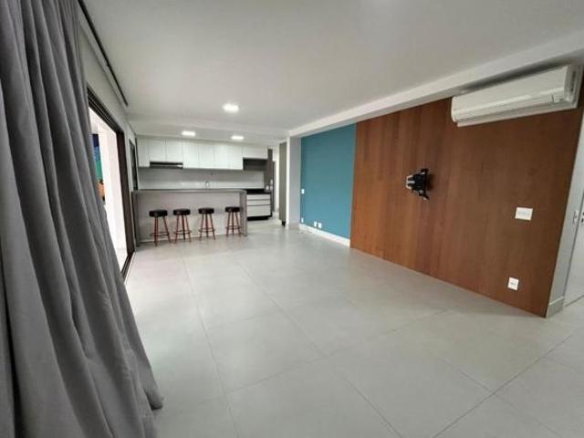 Apartamento com 3 suítes, 178 m², 3 vagas de garagem mais depósito Brooklin