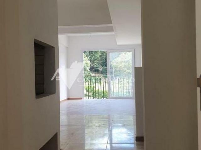 APARTAMENTO COM 01 DORMITÓRIO