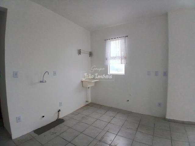 Apartamento com 01 dormitório no centro