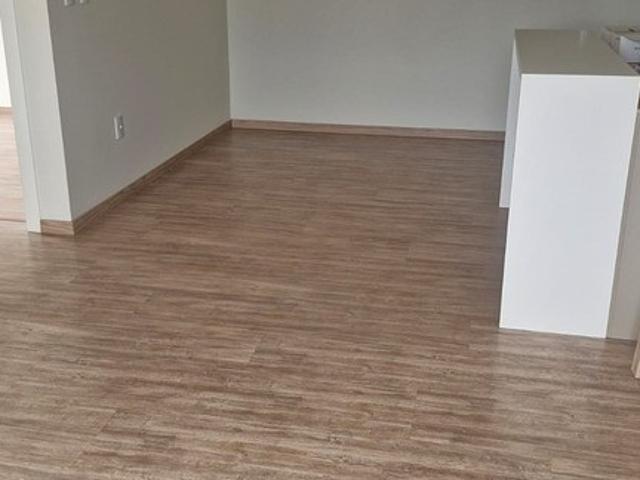 Apartamento com 01 suíte e 01 quarto no Centro