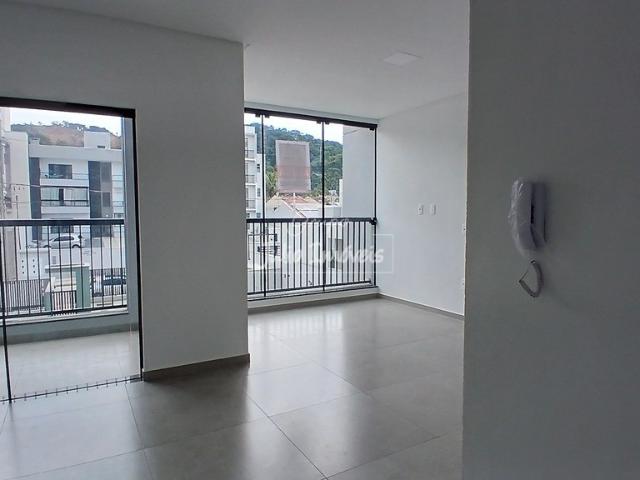Apartamento com 02 dormitórios bairro Rio Branco em Brusque