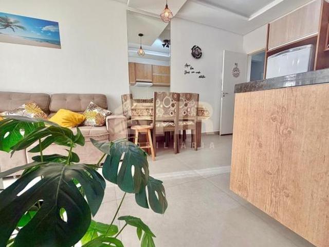 Apartamento com 02 dormitórios e 01 vaga de garage