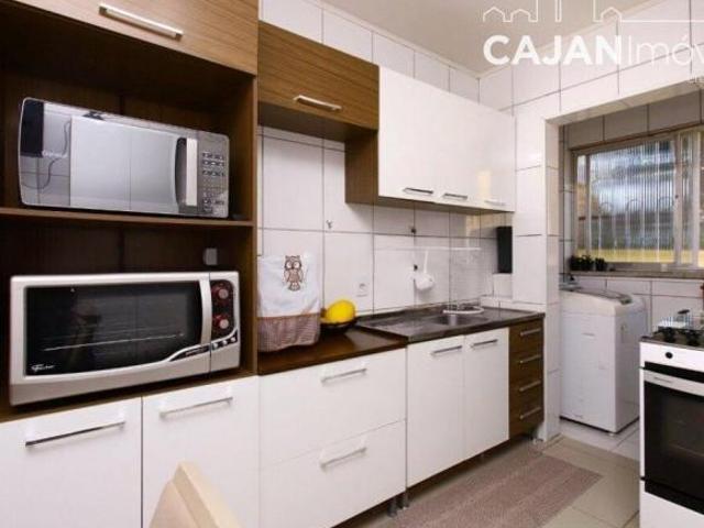 Apartamento com 02 dormitórios e vaga de garagem no bairro Santana