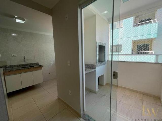 Apartamento com 02 dormitórios e varanda gourmet no Itaguá em Ubatuba