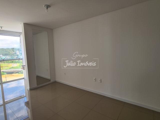 Apartamento com 02 dormitórios no Santa Rita